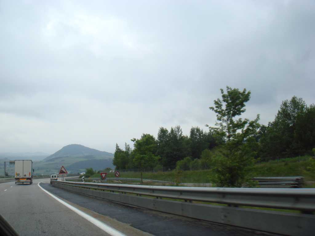 010.jpg