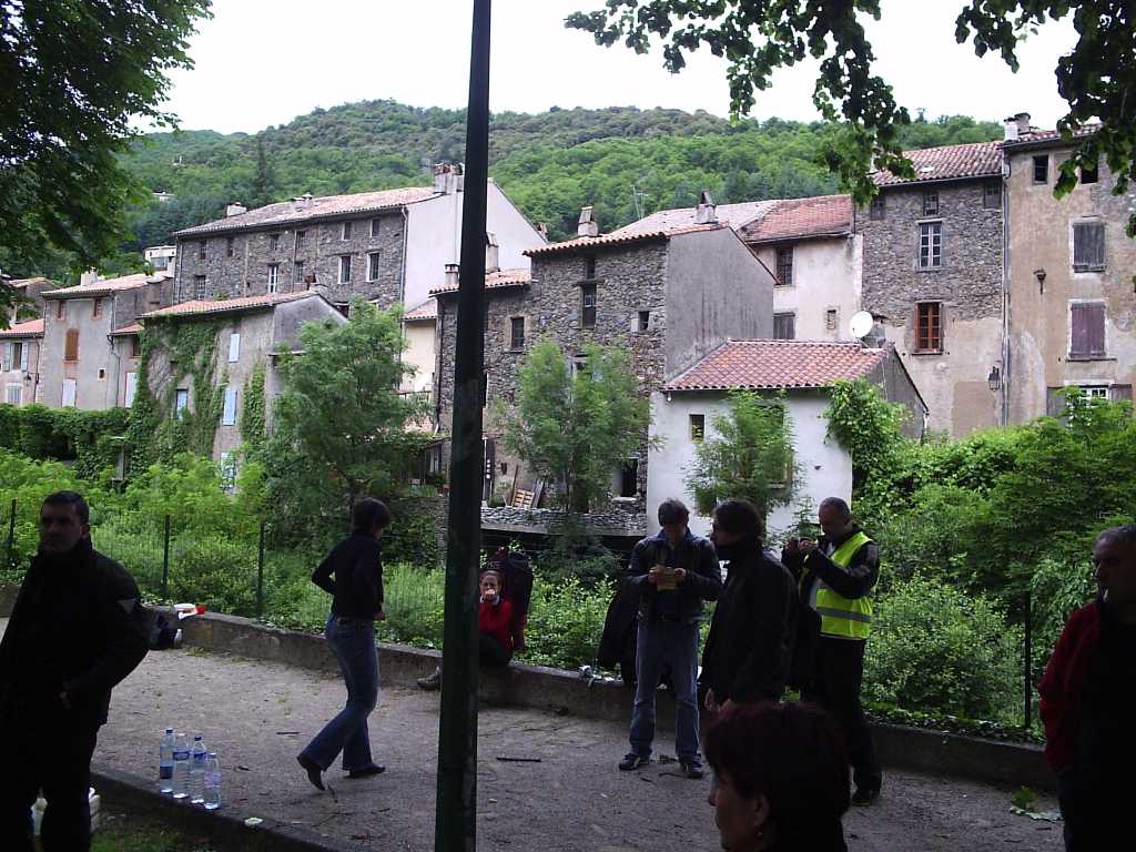 221.jpg